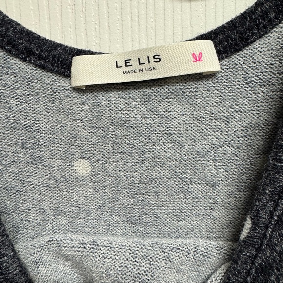 Le Lis Maternity Keyhole Back Knit Top - Picture 2 of 7
